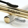 Sérum voluminizador de pestañas de origen natural al 91 % con miel Sérum voluminizador de pestañas de origen natural al 91 % con miel